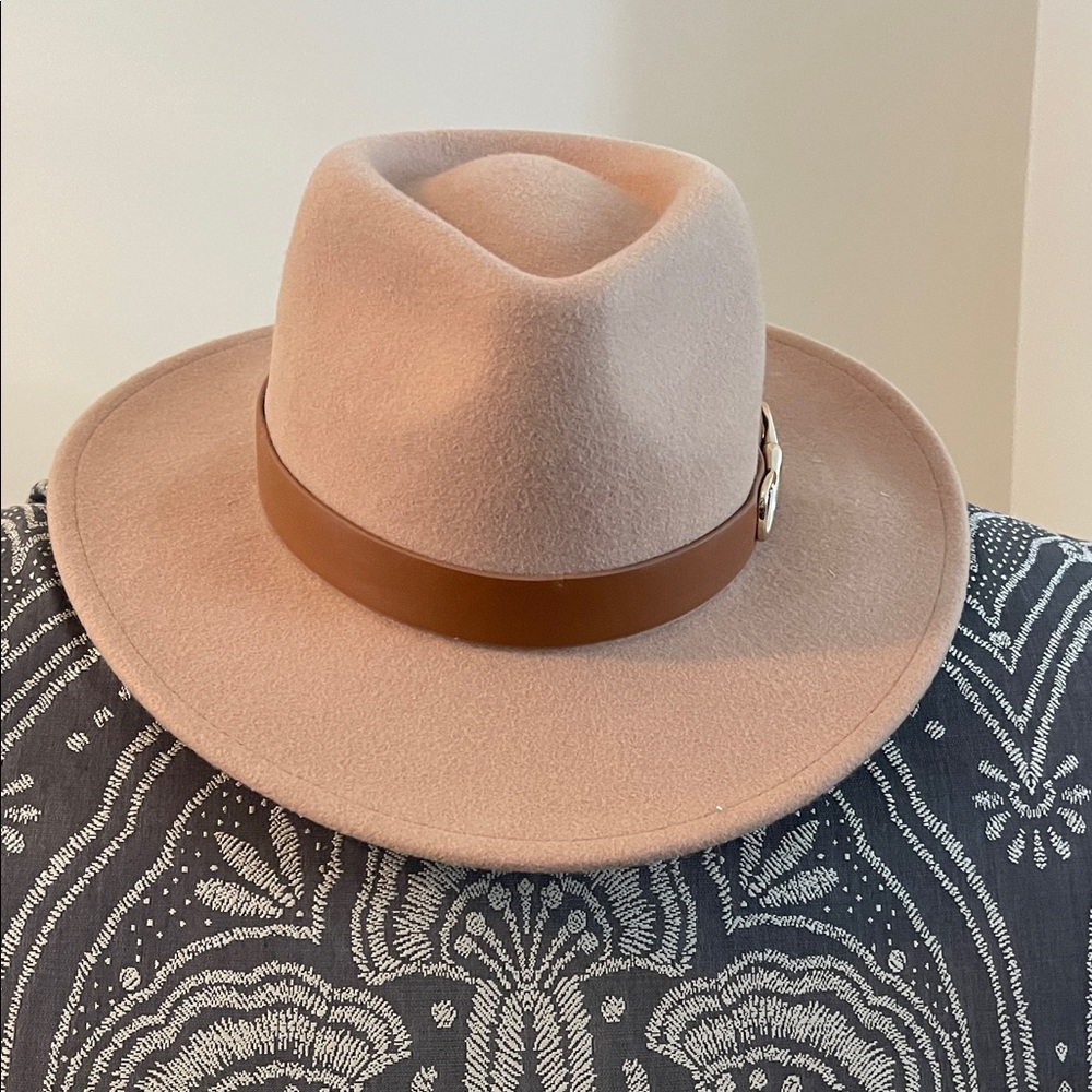 Talbots Classic Tan Fedora with Camel Color Band